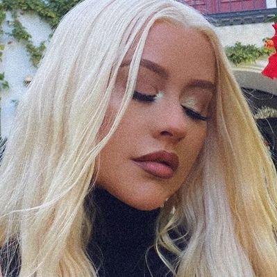 Profile Picture of  🌸 Crystal Carter  🌸 (@CAbutterflyy) on Twitter