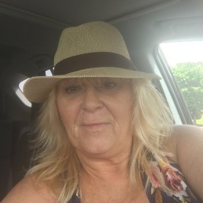 Profile Picture of Michelle DAngelo (@MichelleDAnge15) on Twitter