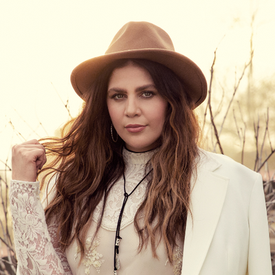 Profile Picture of Hillary Scott (@HillaryScottLA) on Twitter