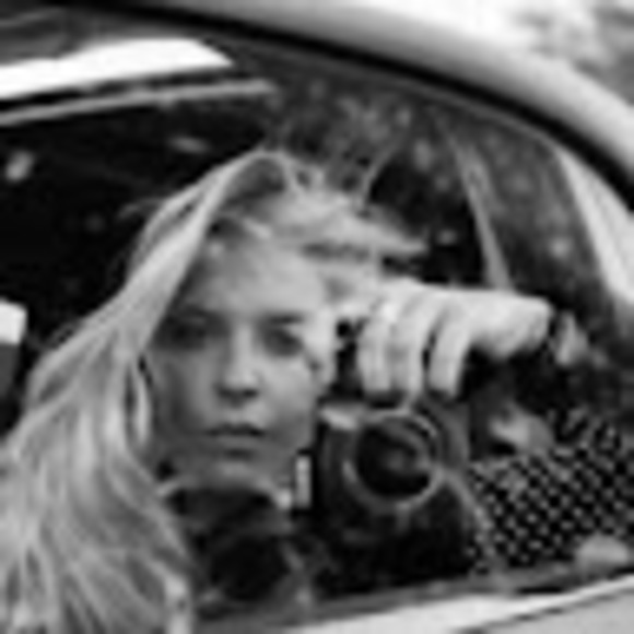 Profile Picture of Claire Coppins (@clairecoppins) on Poshmark