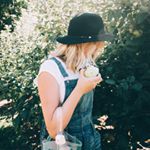 Profile Picture of Renee Jordan (@heythereney) on Instagram