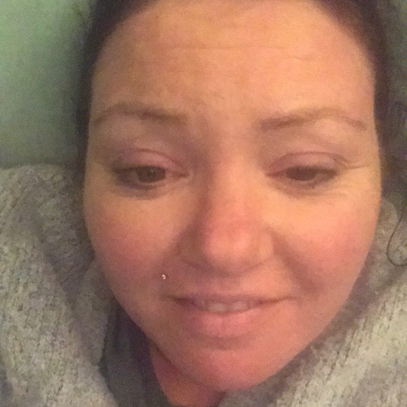 Fiona Magee - Poshmark Profile Picture of Fiona Magee (@fifisf) on Poshmark