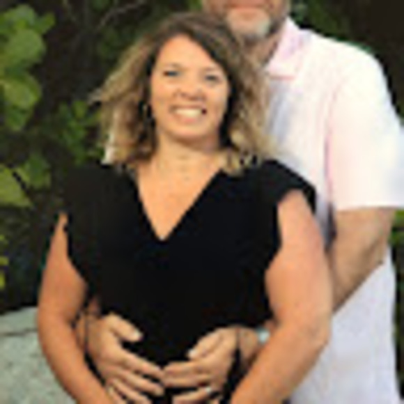 Profile Picture of Lenore Russin (@lrussin06) on Poshmark