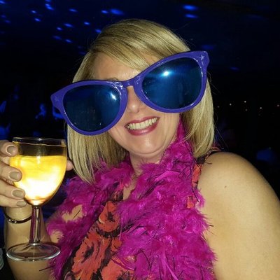 Profile Picture of Scullion (@lynn5scullion) on Twitter