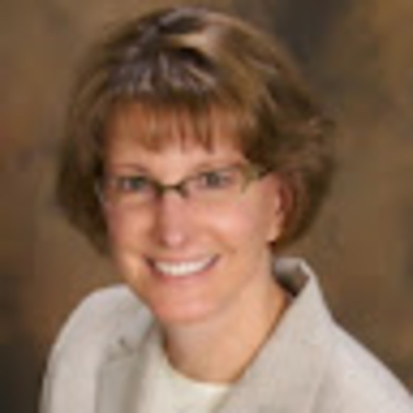 Profile Picture of Cindy Schneeberger (@cindyschneeb335) on Poshmark