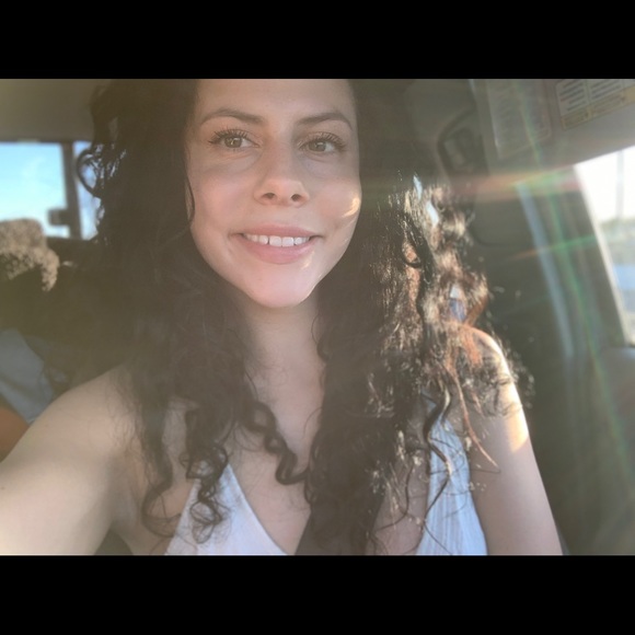 Profile Picture of Autumn Lancaster (@auttie23) on Poshmark