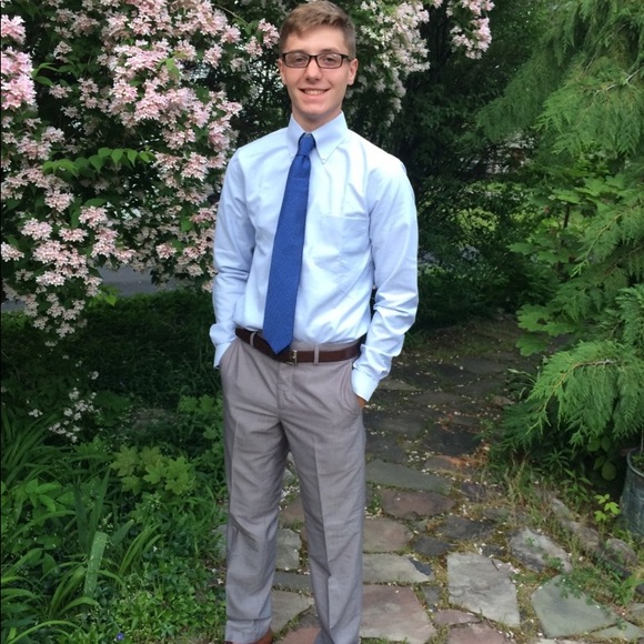 Profile Picture of Colin Hess (@colinhess21) on Poshmark