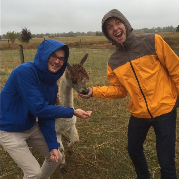 Mark Trautmann - Poshmark Profile Picture of Mark Trautmann (@mdtraut2500) on Poshmark