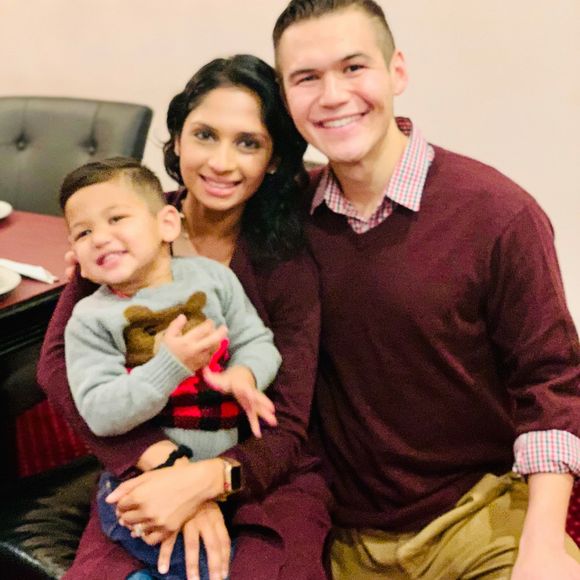 Profile Picture of Leesha Helm (@leeshaalex) on Poshmark