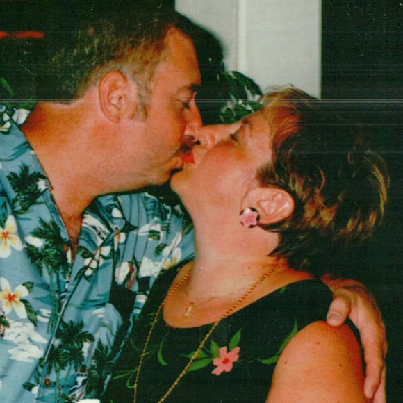 Profile Picture of Debbie Hughes (@moabdeb) on Poshmark