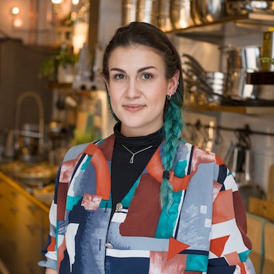 Profile Picture of Tess Kelly (@ITessKelly) on Twitter