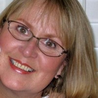 Holli Russell - Twitter Profile Picture of Holli Russell (@hollim26) on Twitter