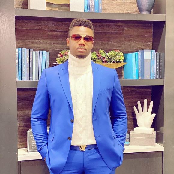 Profile Picture of Bryan Cross (@brightogbevoen) on Poshmark