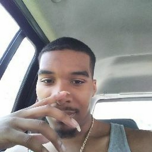 Profile Picture of Joshua Armstrong (@oreofanta1996) on Poshmark