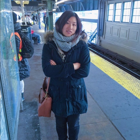 Profile Picture of Xiaomeng Kong (@xkong100) on Poshmark