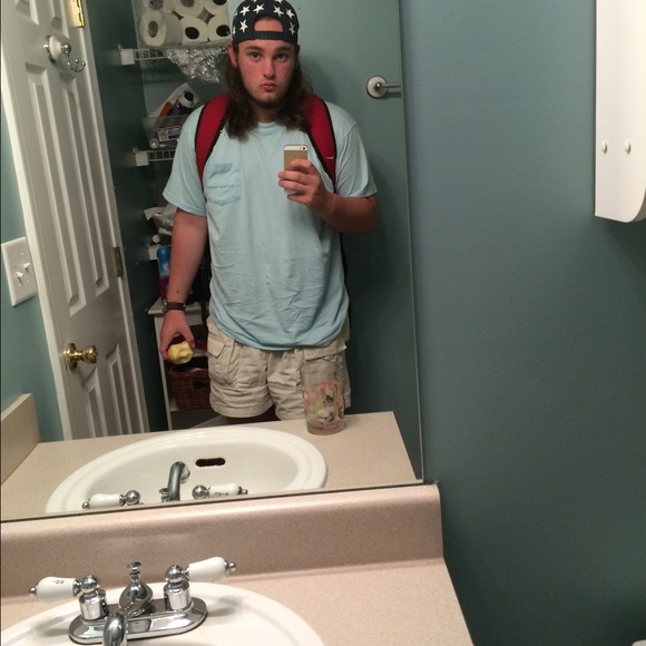 Profile Picture of Josh Plummer (@joshplummer) on Poshmark