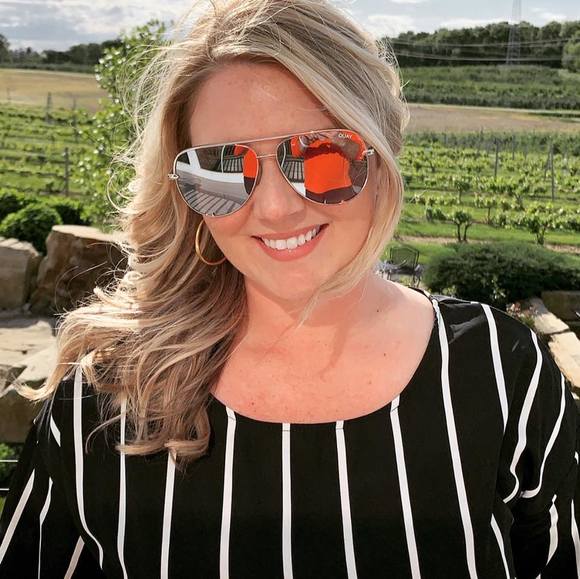 Profile Picture of Heidi Clevinger (@tenebrae05) on Poshmark
