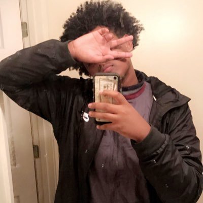 Profile Picture of Jake Pineda (@mangoes_23) on Twitter