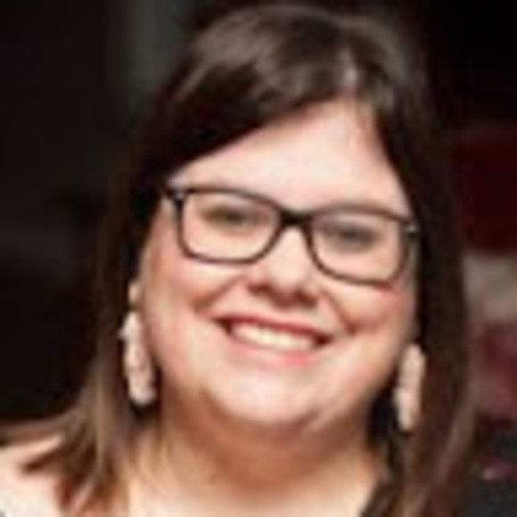 Profile Picture of Catherine Ronchin (@cronchin) on Poshmark