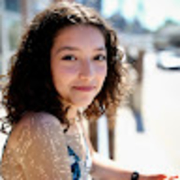 Profile Picture of Ana laura Leyser (@analauraley) on Poshmark