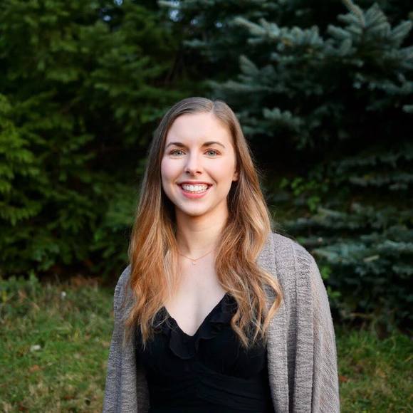 Profile Picture of Rachael Collmer (@rcollmer) on Poshmark