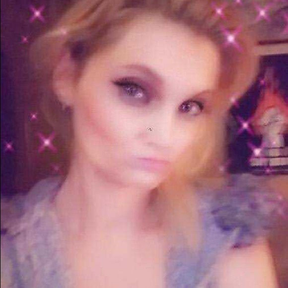 Profile Picture of Heather Mcdougale (@h_mcdougale) on Poshmark