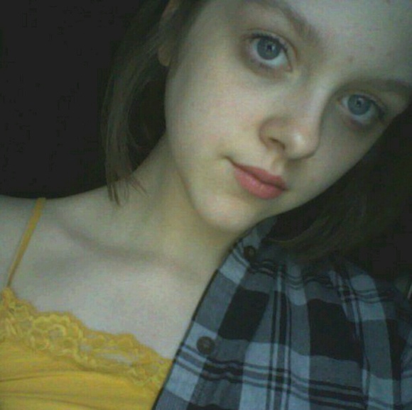 Profile Picture of Faith Felkey (@ffelkey) on Poshmark
