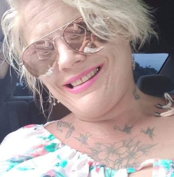 Profile Picture of Amber Towler (@ambertowler1979) on Poshmark