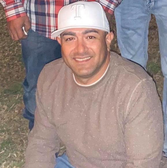 Profile Picture of Marcus Longoria (@marcus_longoria) on Poshmark