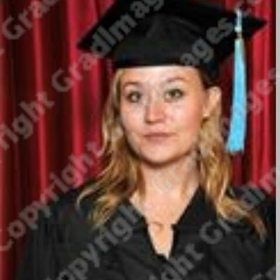 Profile Picture of Jessica Pyle (@jpyle4588) on Twitter