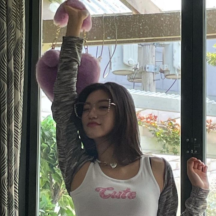 Profile Picture of 🌷 (@yeonshins) on Tiktok