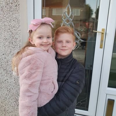 Profile Picture of Pamela Burnside (@BurnsidePamela) on Twitter