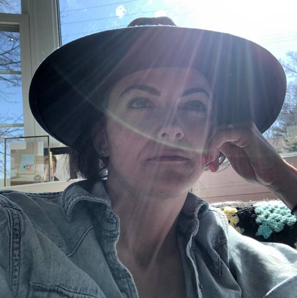 Profile Picture of Jennie Brimicombe (@jbrimicombe) on Poshmark