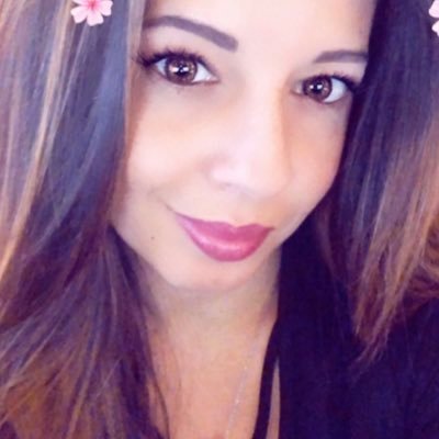 Profile Picture of Corinna Spar-Alvarez (@redbottoms74) on Twitter