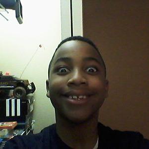 Profile Picture of Ian Ivy (@fireqolf3) on Twitter