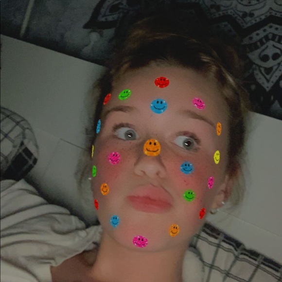 Profile Picture of Ciera Giffen (@ciera_giffenn) on Poshmark