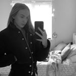 Profile Picture of nicole 🌻 (@nicole.poole_) on Instagram
