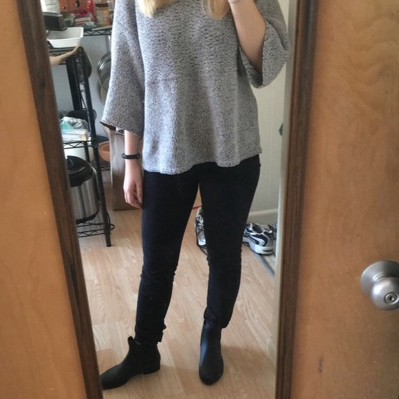 Profile Picture of Sophia Tabat (@bashfulcreature) on Poshmark