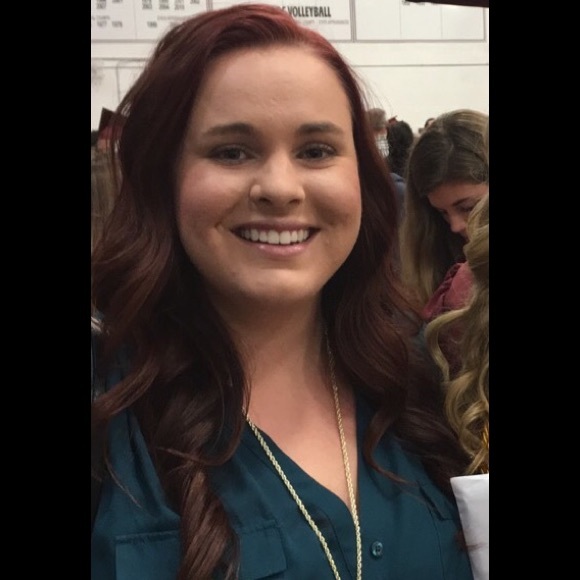 Profile Picture of Katelyn Botsch (@klab2012) on Poshmark