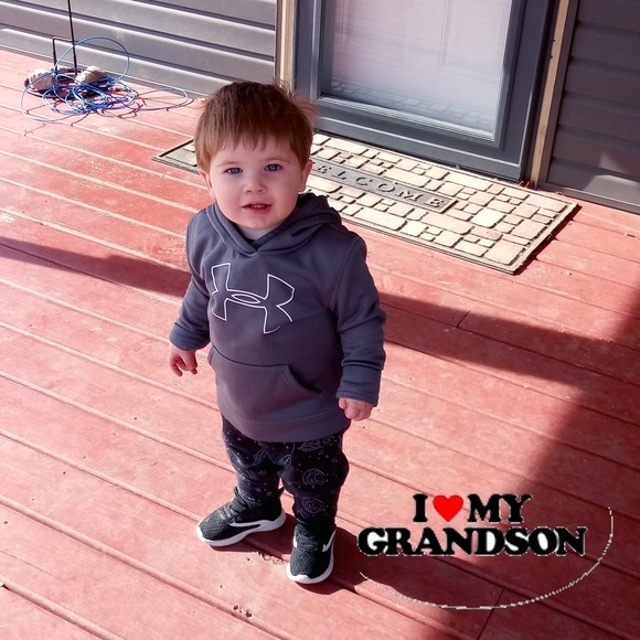 Profile Picture of Dawn Barrett (@dawnmarie47374) on Poshmark