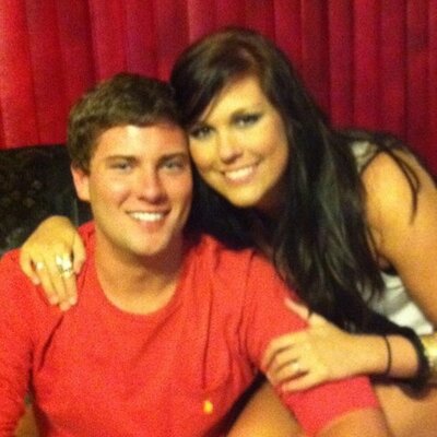 Profile Picture of Stephanie Hollifield (@Steph092789) on Twitter