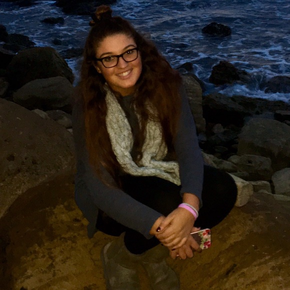 Johnie Cortez - Poshmark Profile Picture of Johnie Cortez (@johniecortez8) on Poshmark