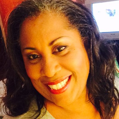 Profile Picture of Dolly Davis (@DollyDavis14) on Twitter