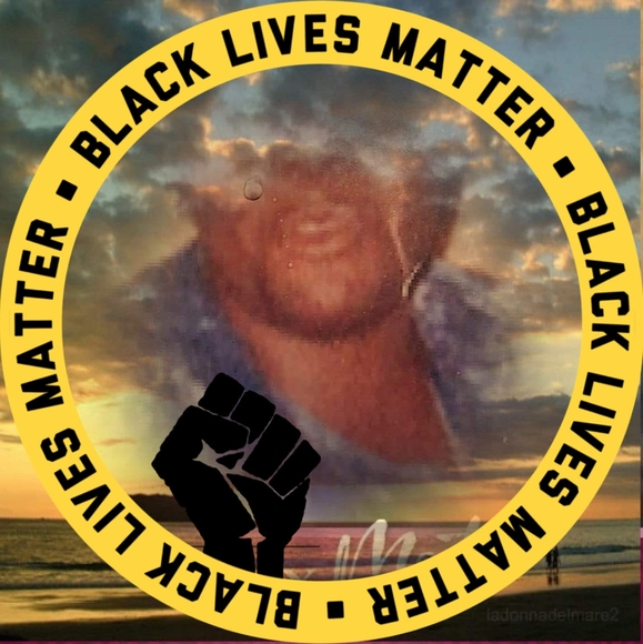 Profile Picture of Robert Murray (@robpooh) on Poshmark