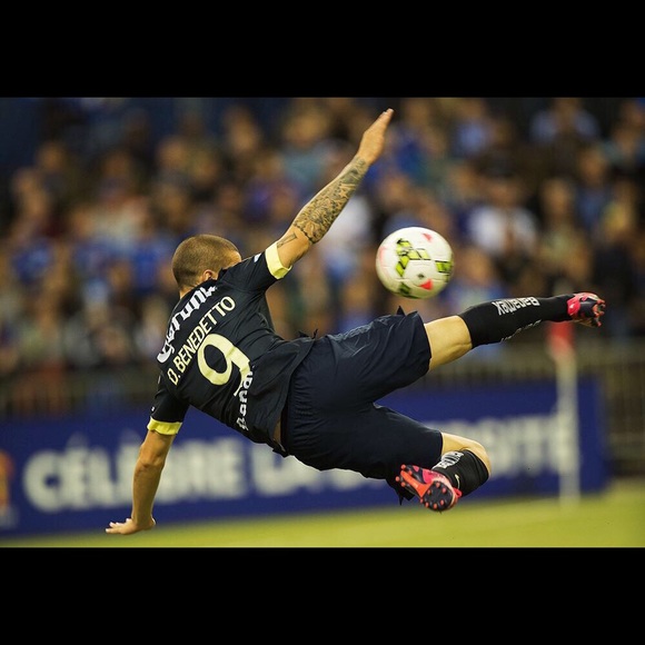 Profile Picture of Javier Tavares (@handsomejavi) on Poshmark