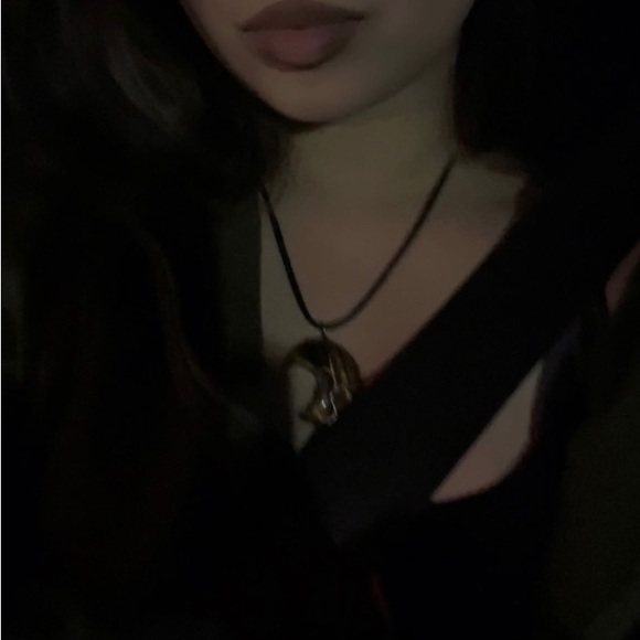 Profile Picture of Ivy Garcia (@braceletsbyivy) on Poshmark