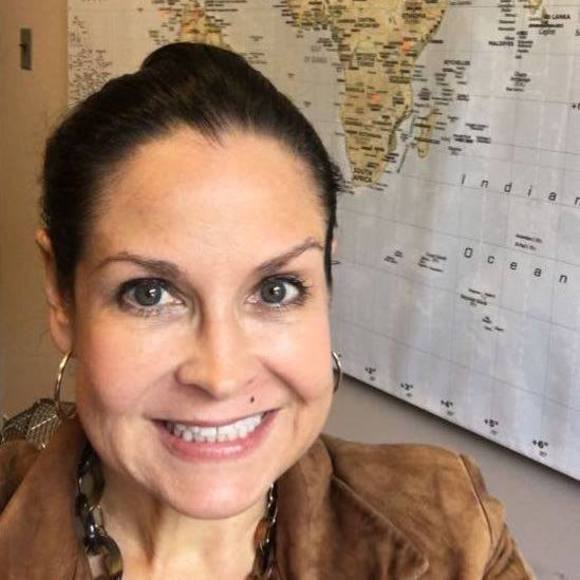 Profile Picture of Mari Bonnemaison-moore (@maribonnemaison) on Poshmark