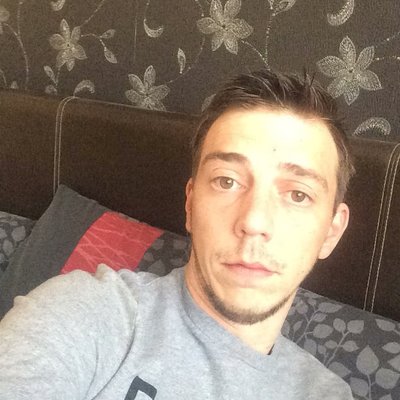 Profile Picture of David W (@moleman4eva84) on Twitter