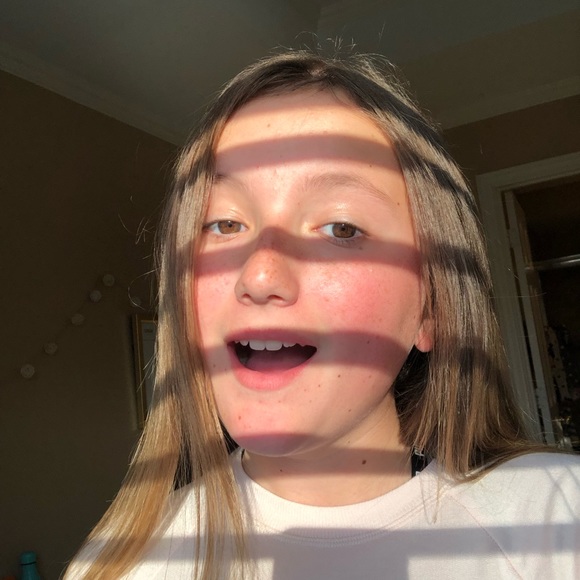 Profile Picture of Chloe Sirkin (@chloesirkin) on Poshmark