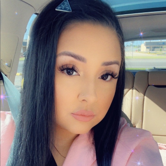 Rosemary Silva - Poshmark Profile Picture of Rosemary Silva (@rosma1) on Poshmark